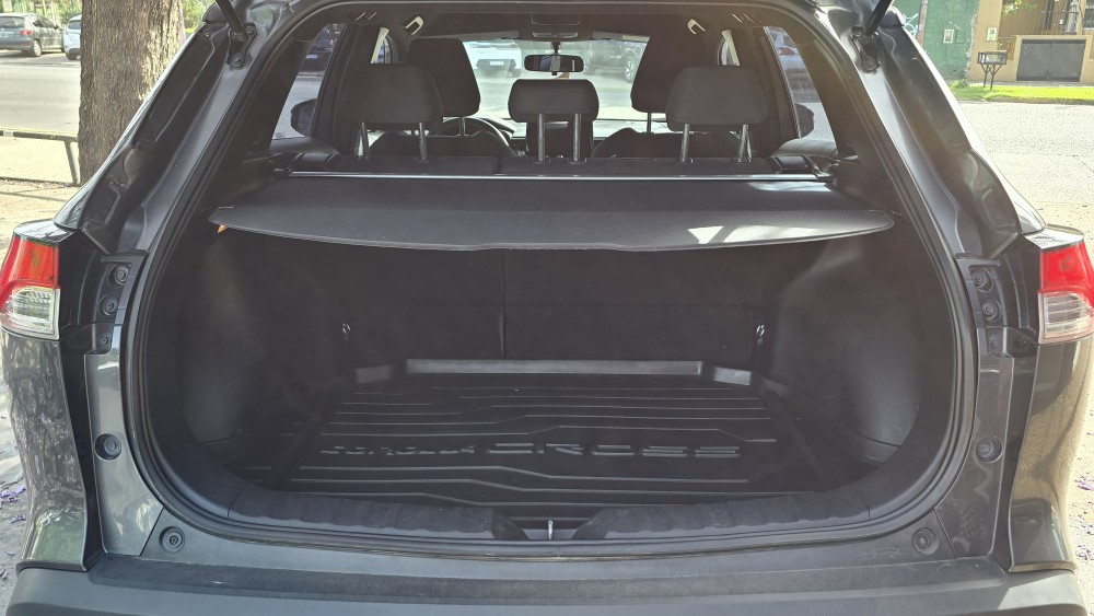 Toyota Corolla Cross — foto 8